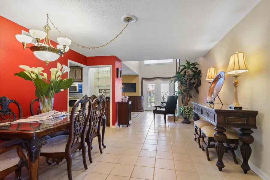 18 Antilles Lane, Nassau Bay, TX 77058 - Image #3