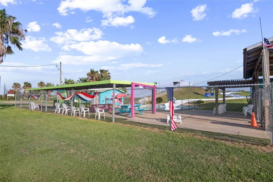 2061 Highway 87, Crystal Beach, TX 77650 - #3