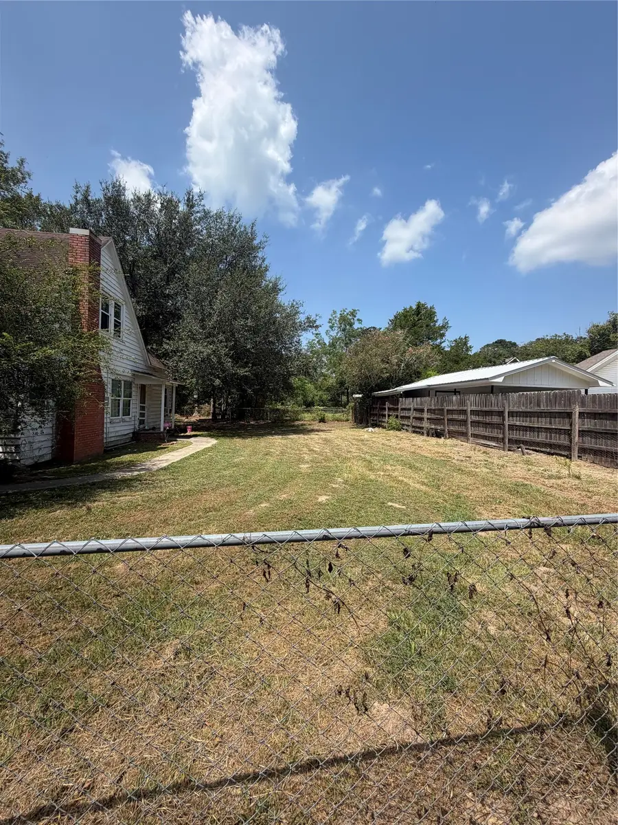 209 Sutton Street, Woodville, TX 75979 - #2