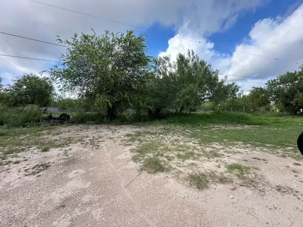 7024 N Taylor Road, McAllen, TX 78504