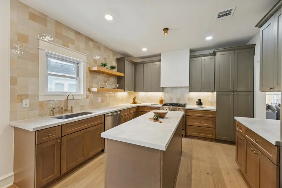 1111 Fugate Street, Houston, TX 77009 - #2