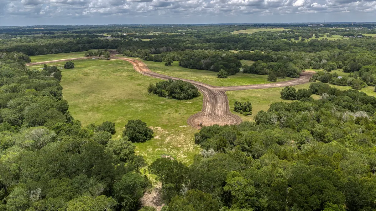 24 Ridgewood Lane, Brenham, TX 77833 - #1