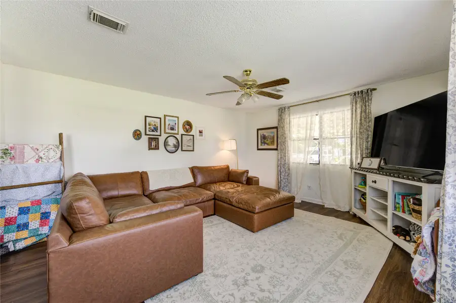 3907 Avenue J, Santa Fe, TX 77510 - #2