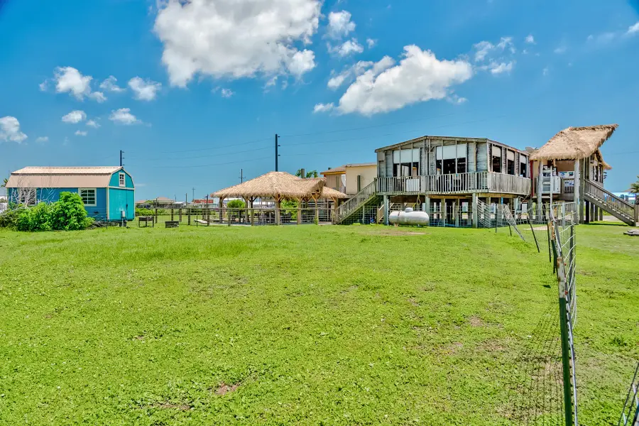 1035 Tx-87, Crystal Beach, TX 77650 - #3