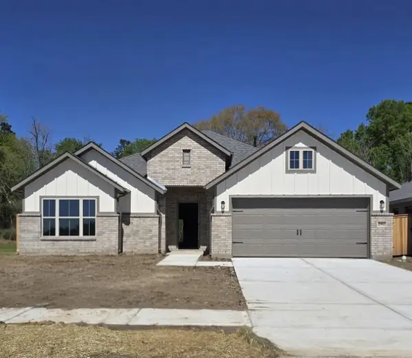 2902 River Juniper Lane, Crosby, TX 77532