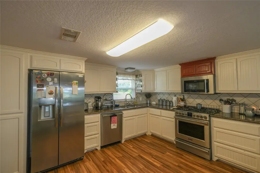 29523 County Road 25, Damon, TX 77430 - #2