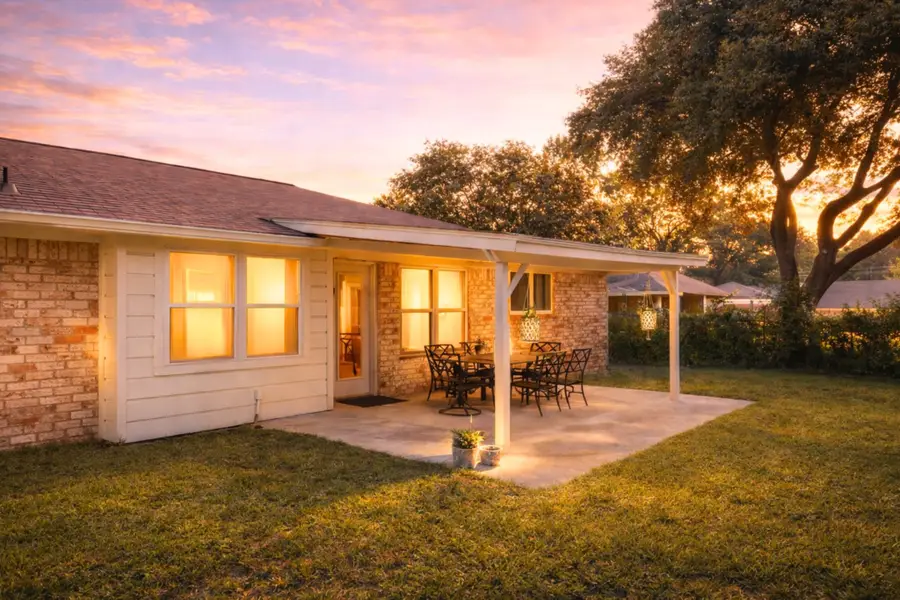 707 Hildred Avenue, Conroe, TX 77303 - Image #2