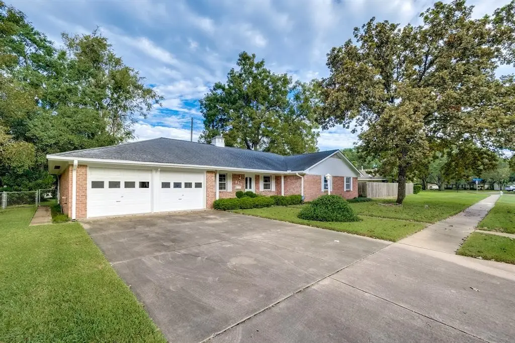 810 Borden Street, Sugar Land, TX 77478 - #1