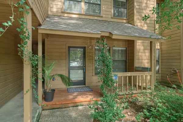 4 Sawmill Grove Lane Circle #4, The Woodlands, TX 77380