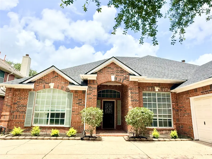 12110 Shadowpoint Drive, Houston, TX 77082 - #2