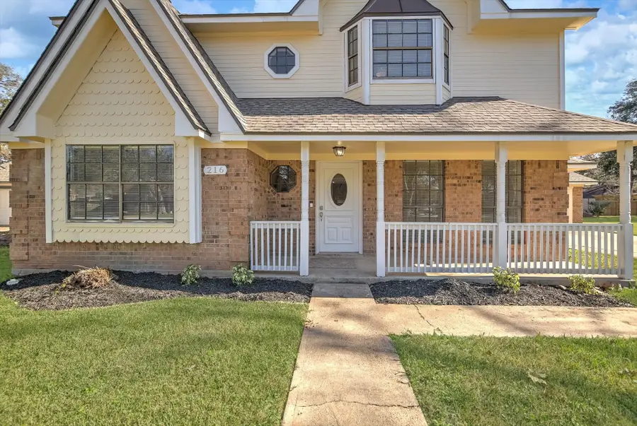 216 Any Way, Lake Jackson, TX 77566 - Image #2