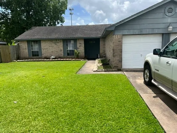 2902 Plymouth Colony Drive, Webster, TX 77598