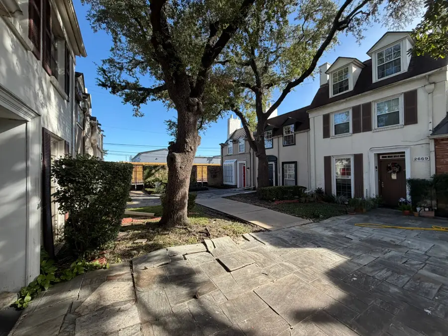 2663 Marilee Lane, Houston, TX 77057 - Image #2