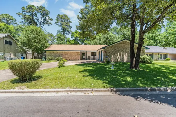 3333 Bent Bough Park, Huntsville, TX 77340