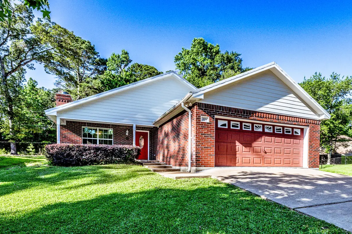 229 Evergreen Drive, Huntsville, TX 77340 - #1
