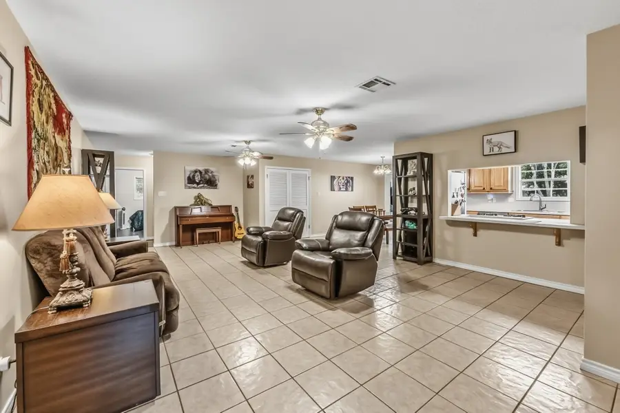 229 Evergreen Drive, Huntsville, TX 77340 - #3