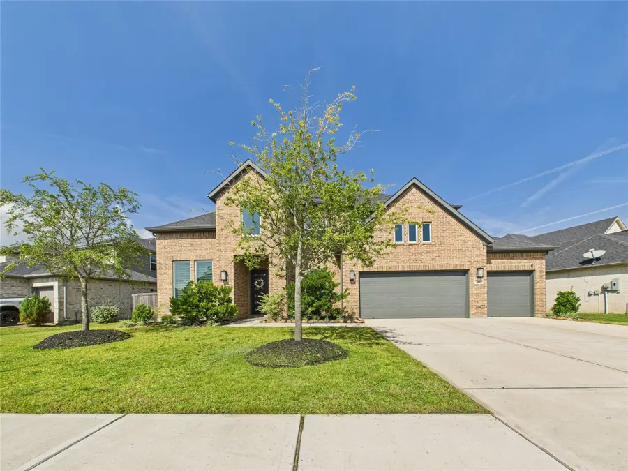 610 Beachman Shore Lane, La Porte, TX 77571 - Image #2