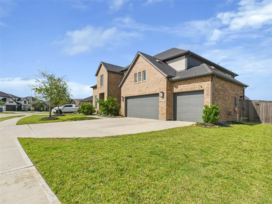 610 Beachman Shore Lane, La Porte, TX 77571 - Image #3