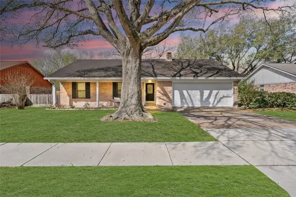 2104 Rose Road, Pearland, TX 77581