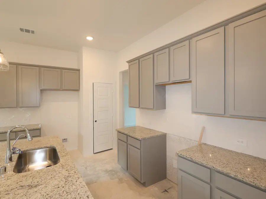 10231 Burton Path, Montgomery, TX 77316 - #2