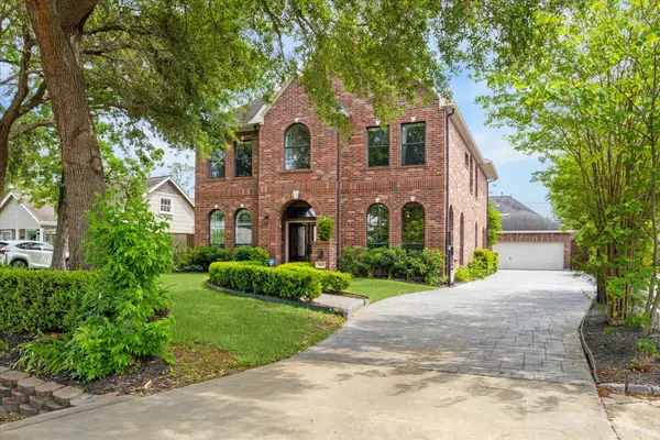 1015 W 41st Street, Houston, TX 77018