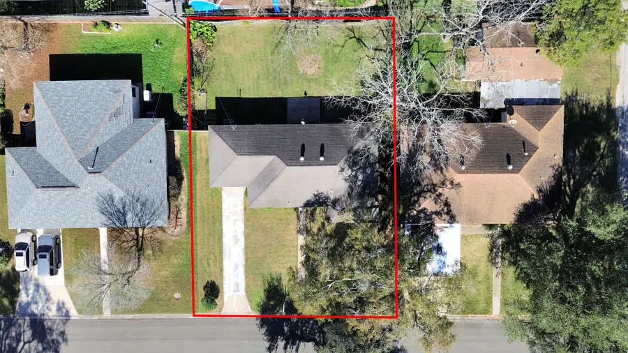 102 Live Oak Avenue, Baytown, TX 77520 - Image #3