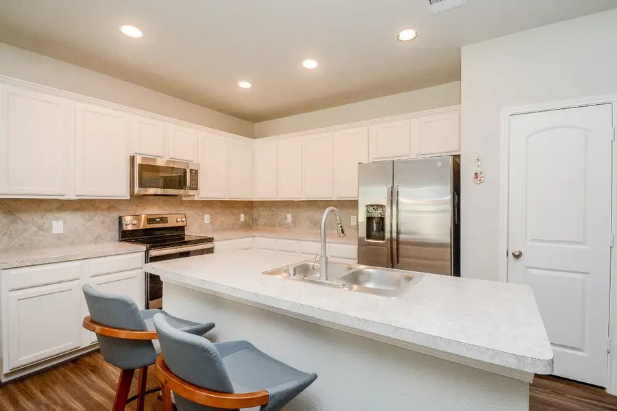 805 Willow Avenue, Cleveland, TX 77327 - #3