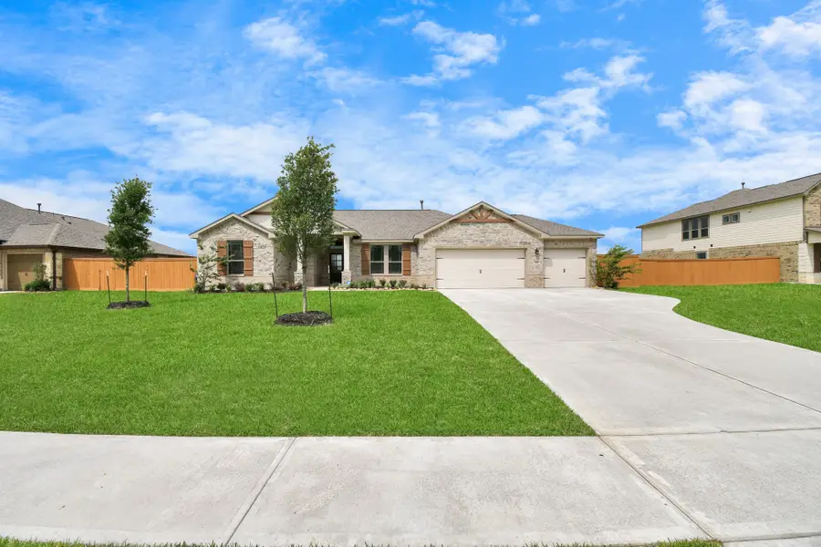 395 Hunter Ranch Way, Dayton, TX 77535 - Image #2