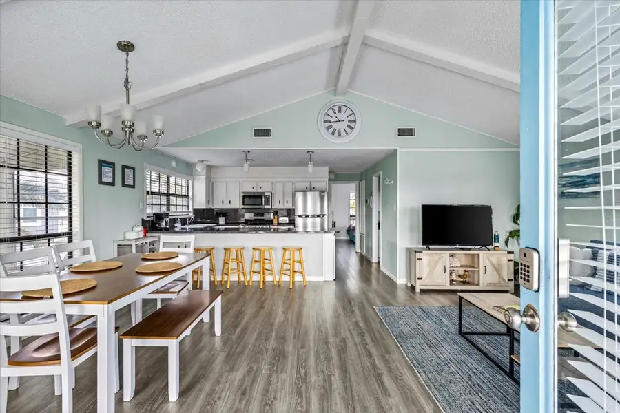 16611 Bahama Way, Jamaica Beach, TX 77554 - Image #3