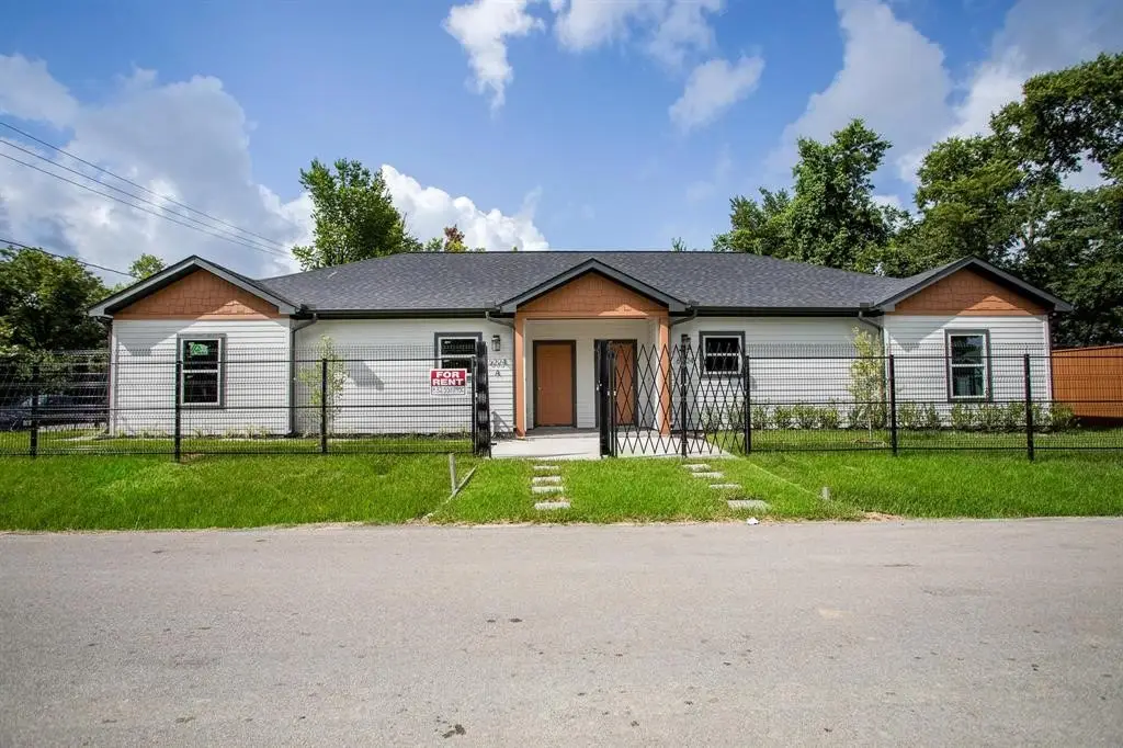 6004 England Street #A and B, Houston, TX 77021 - #1