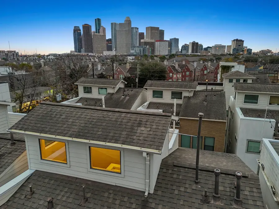 2105 Mason Street, Houston, TX 77006 - Image #2