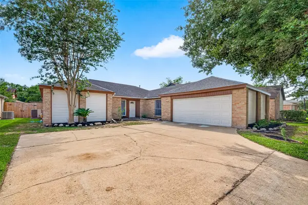 4805 Whispering Falls Drive, Houston, TX 77084