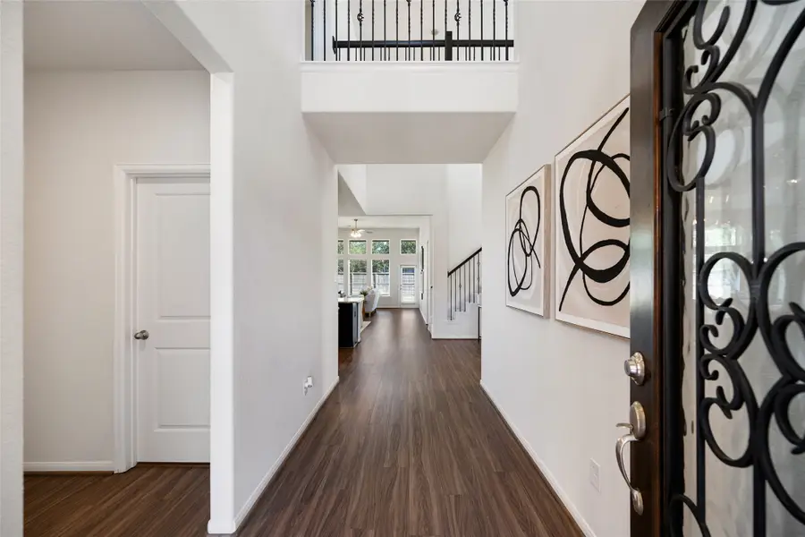 207 Canvasback Drive, Clute, TX 77531 - Image #2