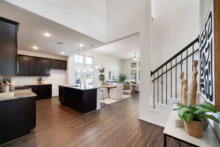 207 Canvasback Drive, Clute, TX 77531 - Image #3