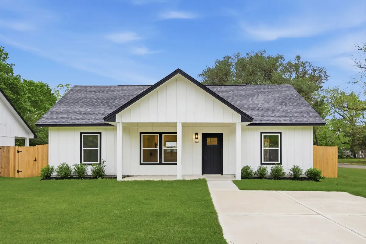 205 Spruce, Daisetta, TX 77533 - #1