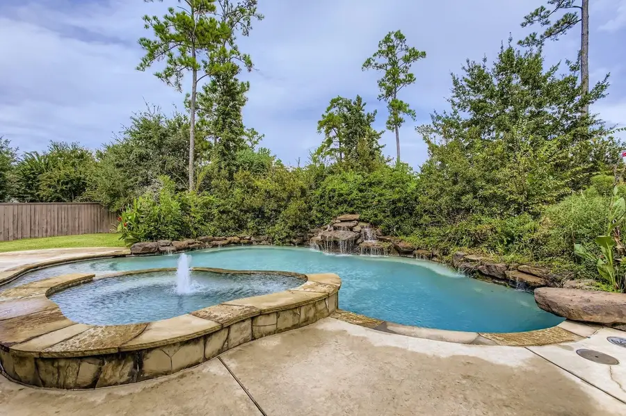 6 Freestone Stream Place, Spring, TX 77389 - #3