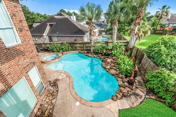 11503 Stoney Falls Drive, Houston, TX 77095