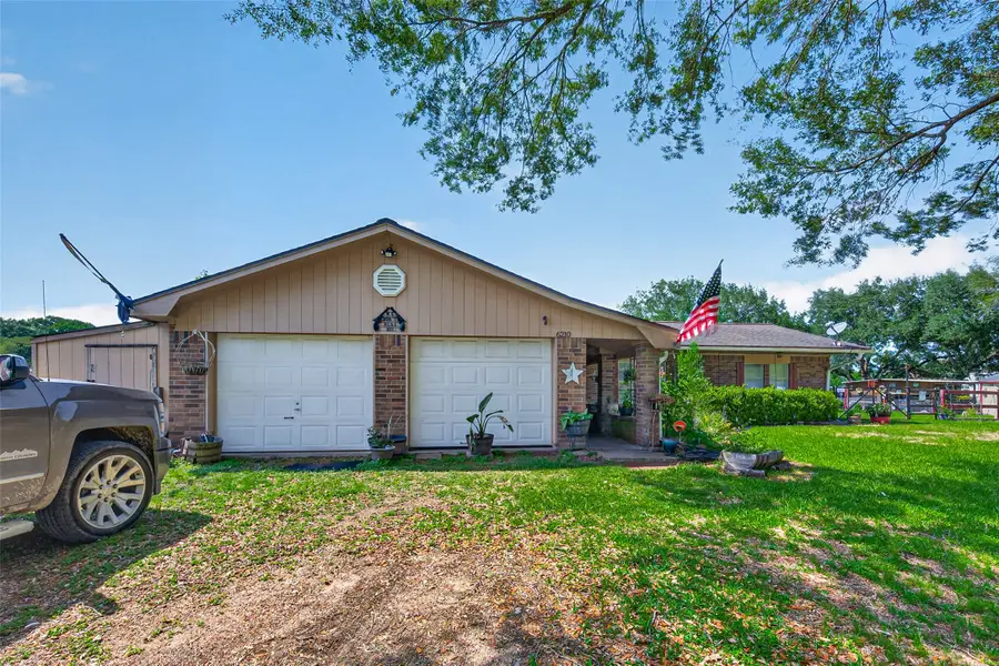 6210 Eagle Drive, Rosenberg, TX 77471 - #2