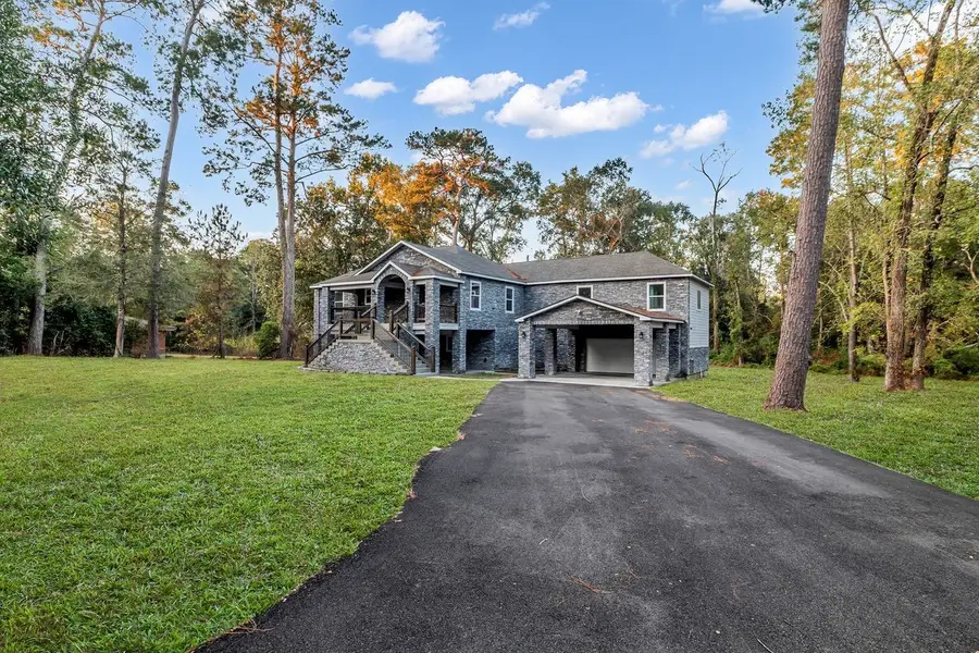 83 White Oak Drive N, Woodbranch, TX 77357 - Image #2