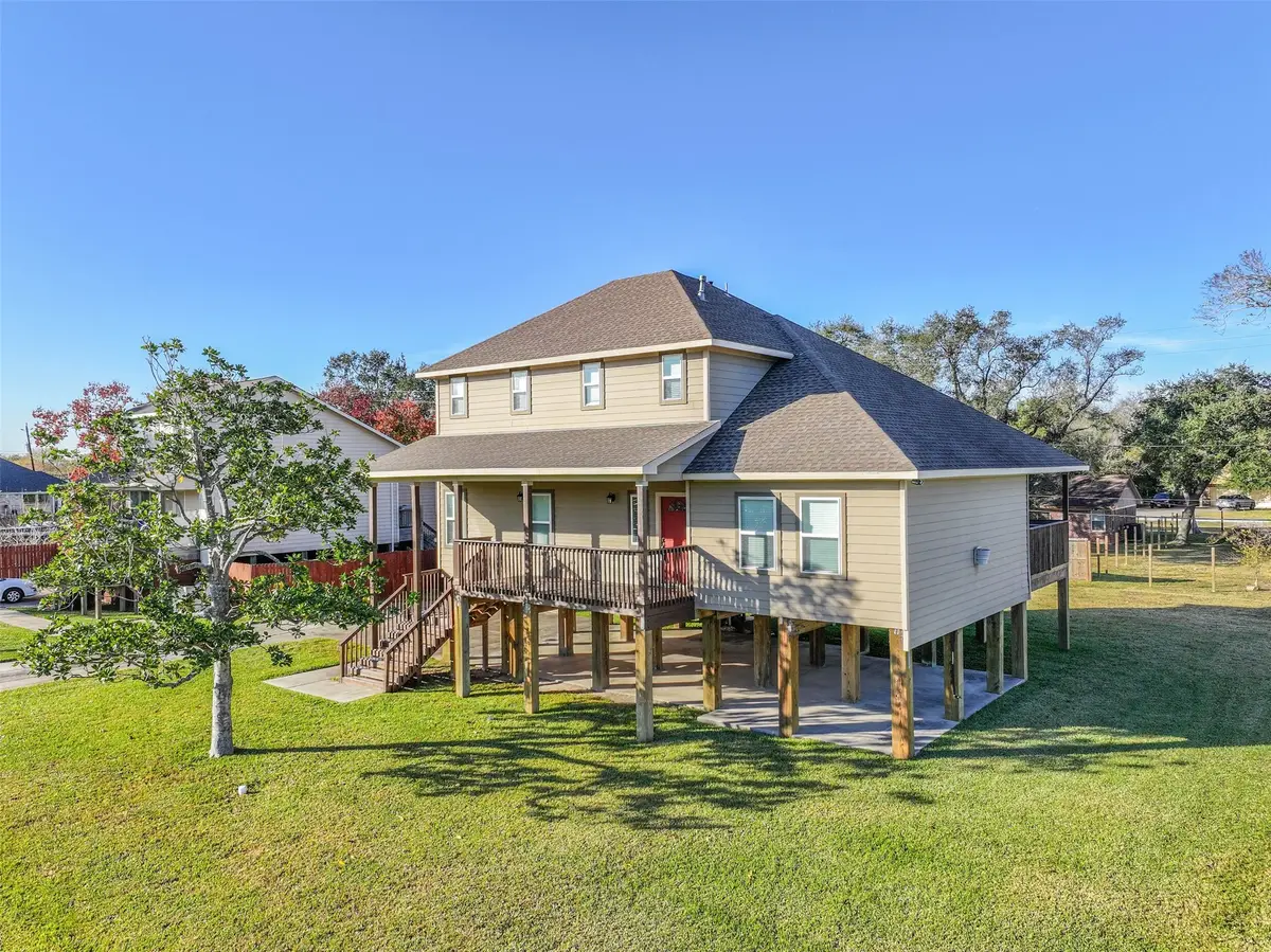 212 Oakdale Street, Shoreacres, TX 77571 - Image #1