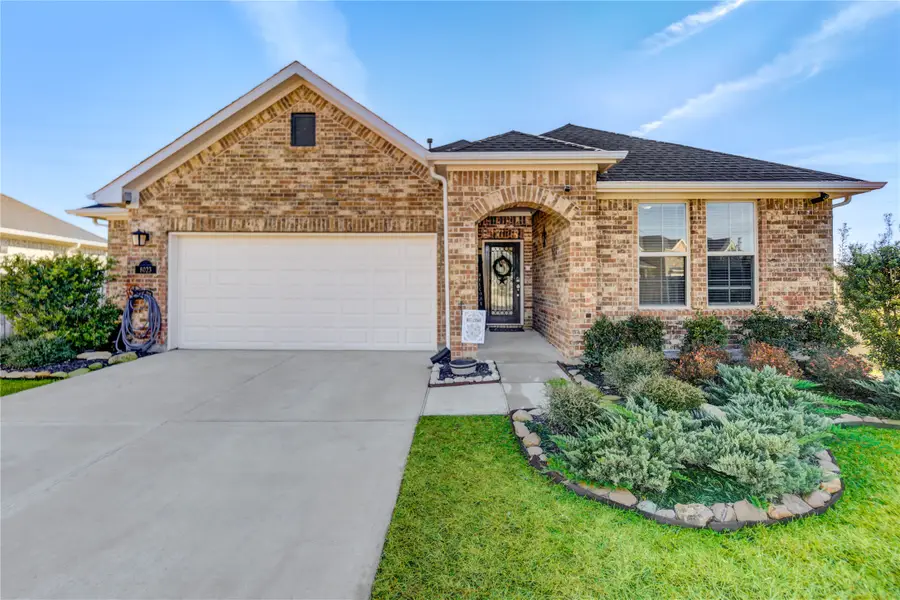 8023 Royal Palm Drive, Fulshear, TX 77441 - Image #2