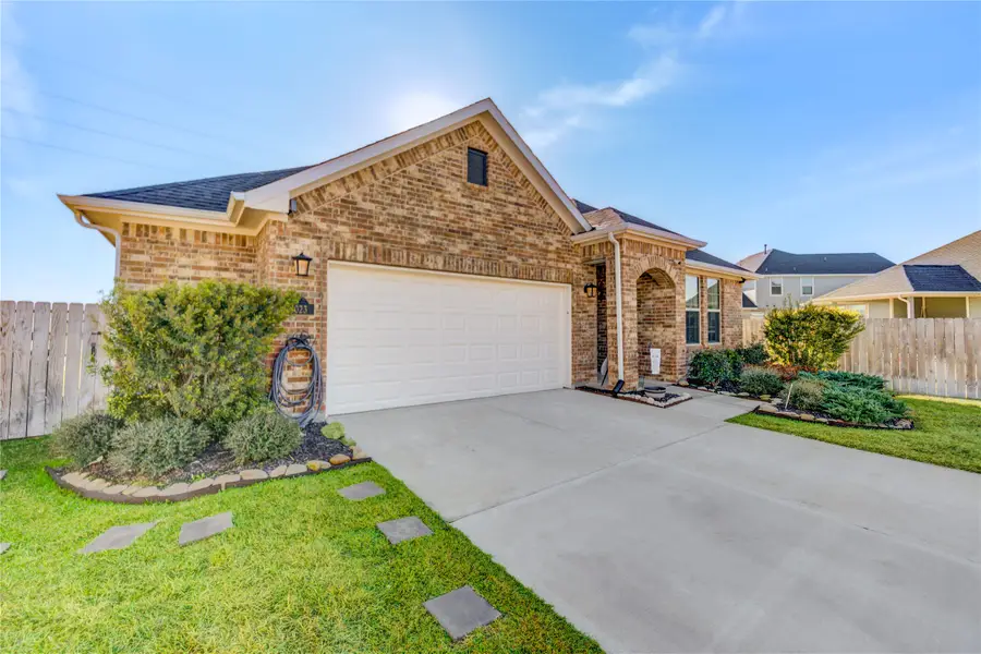 8023 Royal Palm Drive, Fulshear, TX 77441 - Image #3