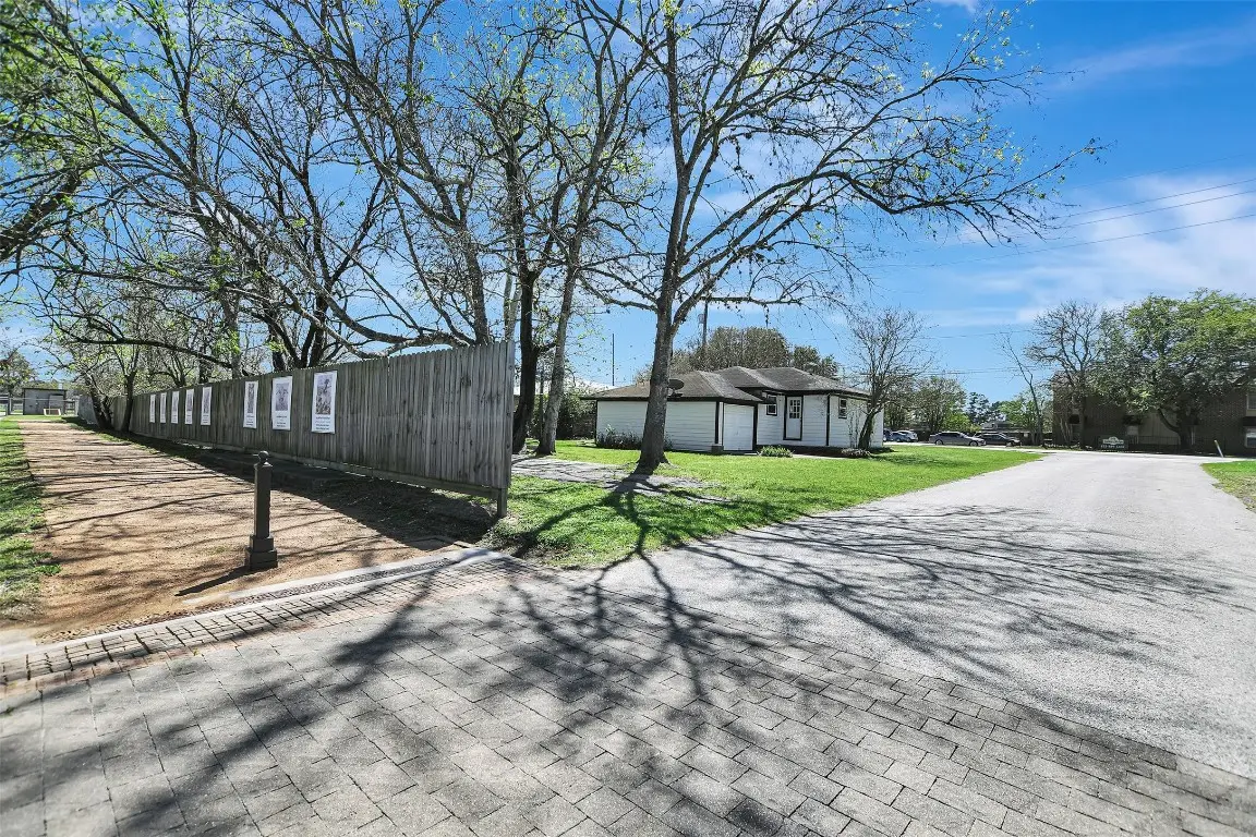 122 Commerce Street, Magnolia, TX 77355 - #1