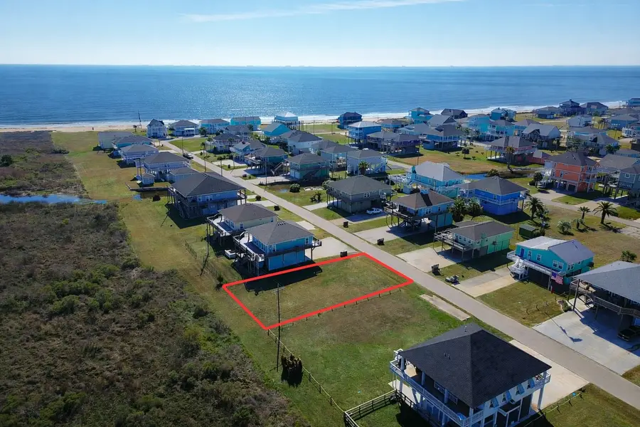 952 Mary Lynn, Crystal Beach, TX 77650 - Image #2