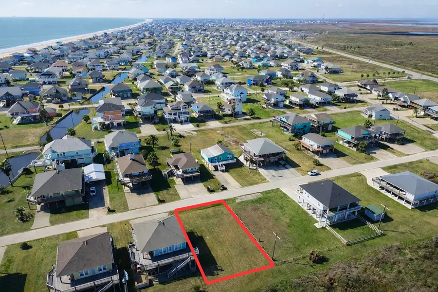 952 Mary Lynn, Crystal Beach, TX 77650 - Image #3