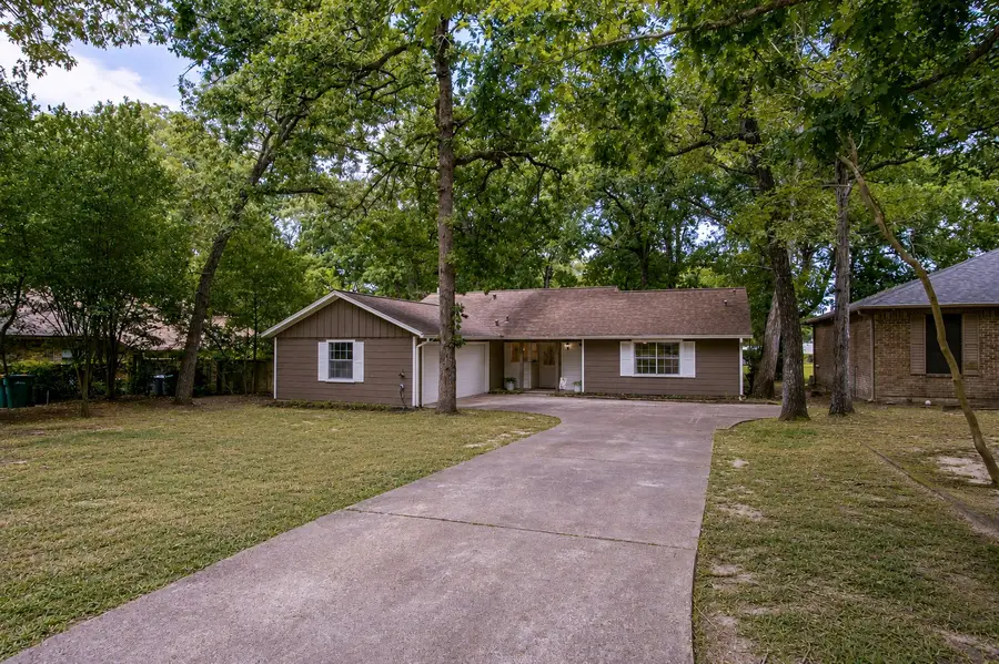 340 Rolling Hills Drive, Conroe, TX 77304 - #2