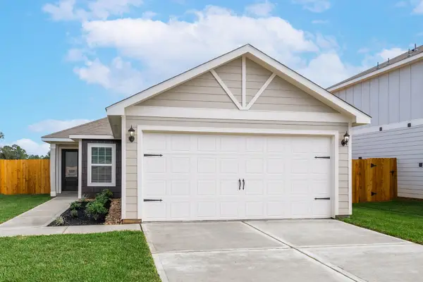 16474 Honeysuckle Hill Drive, Conroe, TX 77303