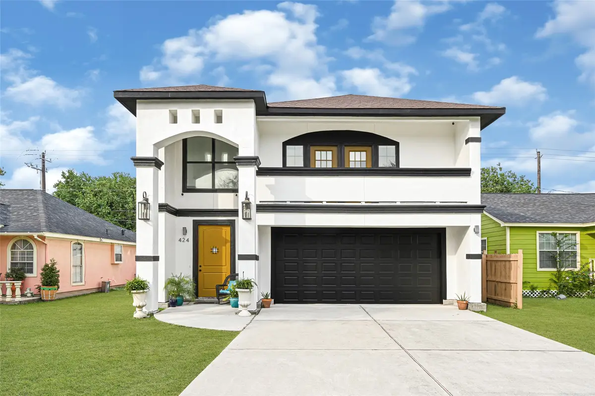 424 S Holmes Street, La Porte, TX 77571 - Image #1