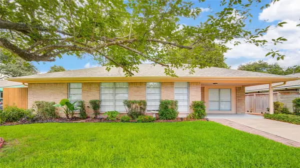 11206 Cliffwood Drive, Houston, TX 77035