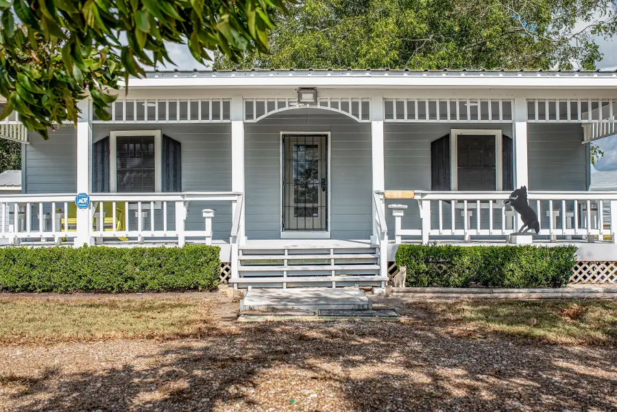 190 Hood Road, Inez, TX 77968 - #2